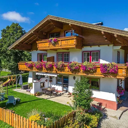 Haus Ferienglueck 公寓